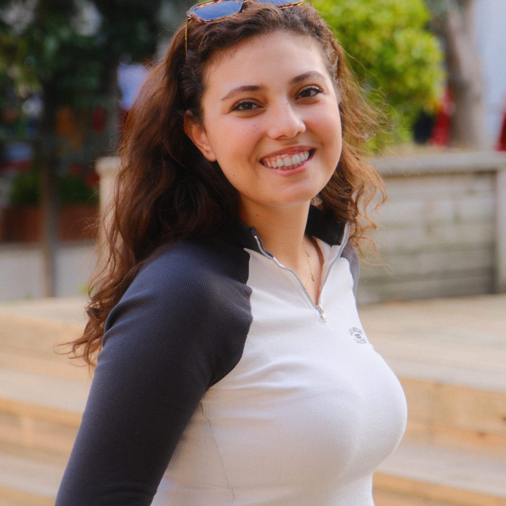 98466D12-6346-4DAD-8EC8-4A0328A7D2FB-653-00000467AE68E720